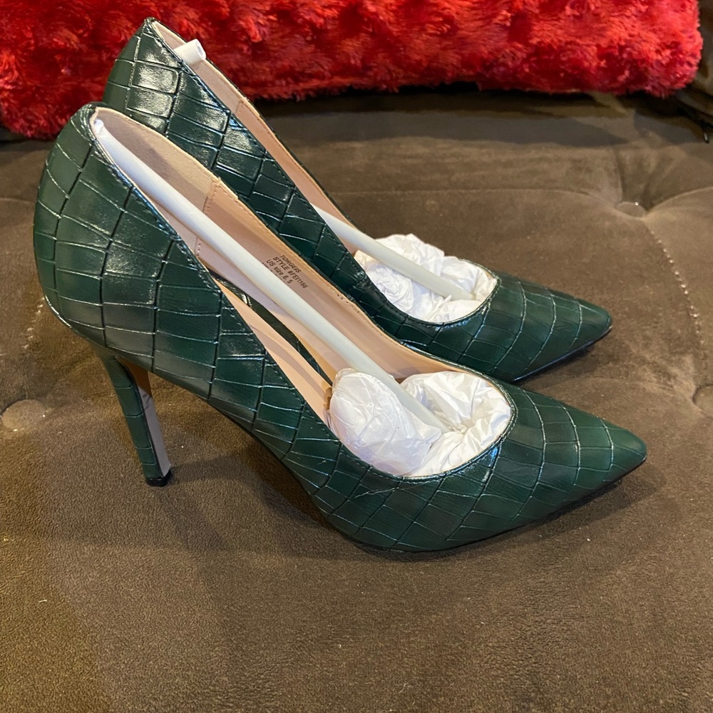 TORGEIS heels - Picture 3 of 6